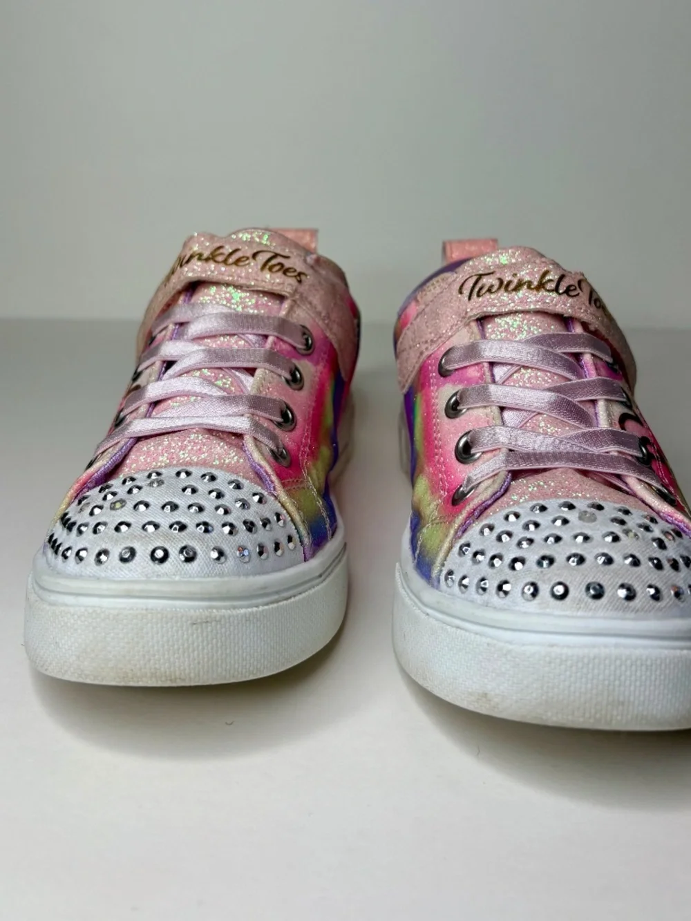 Skechers Twinkle Toes Girls Size 1 Rainbow Heart Glitter Light Up Sneakers
